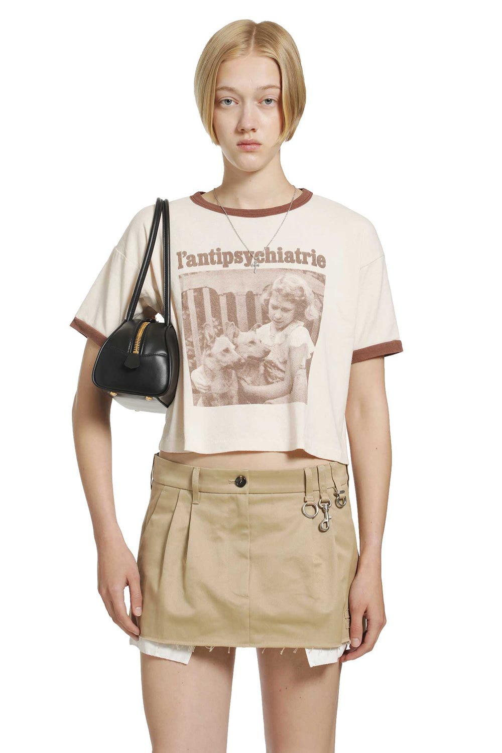 ENFANTS RICHES DÉPRIMÉS L'Antipsychiatrie T-Shirt woman