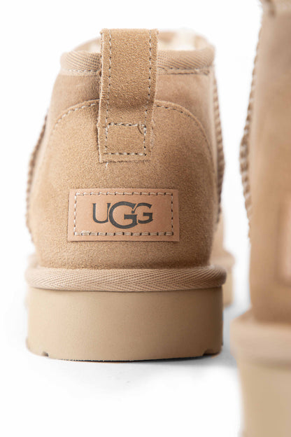 UGG WOMAN BEIGE BOOTS