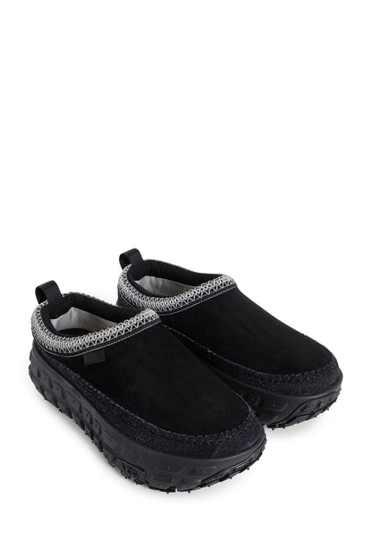 UGG MAN BLACK LOAFERS & FLATS