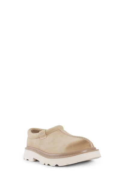 UGG MAN BEIGE LOAFERS & FLATS