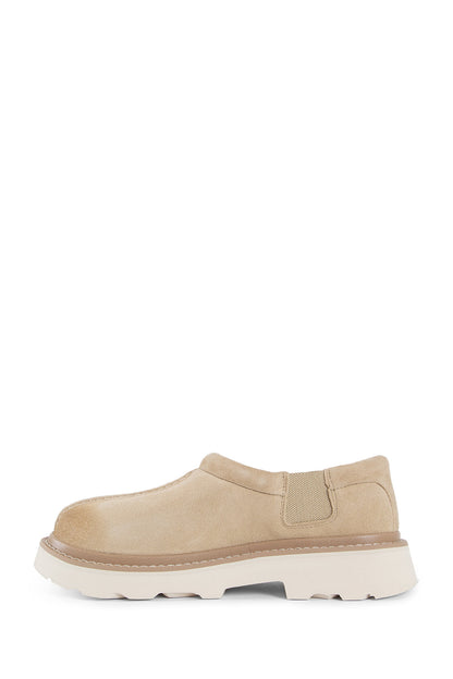 UGG MAN BEIGE LOAFERS & FLATS