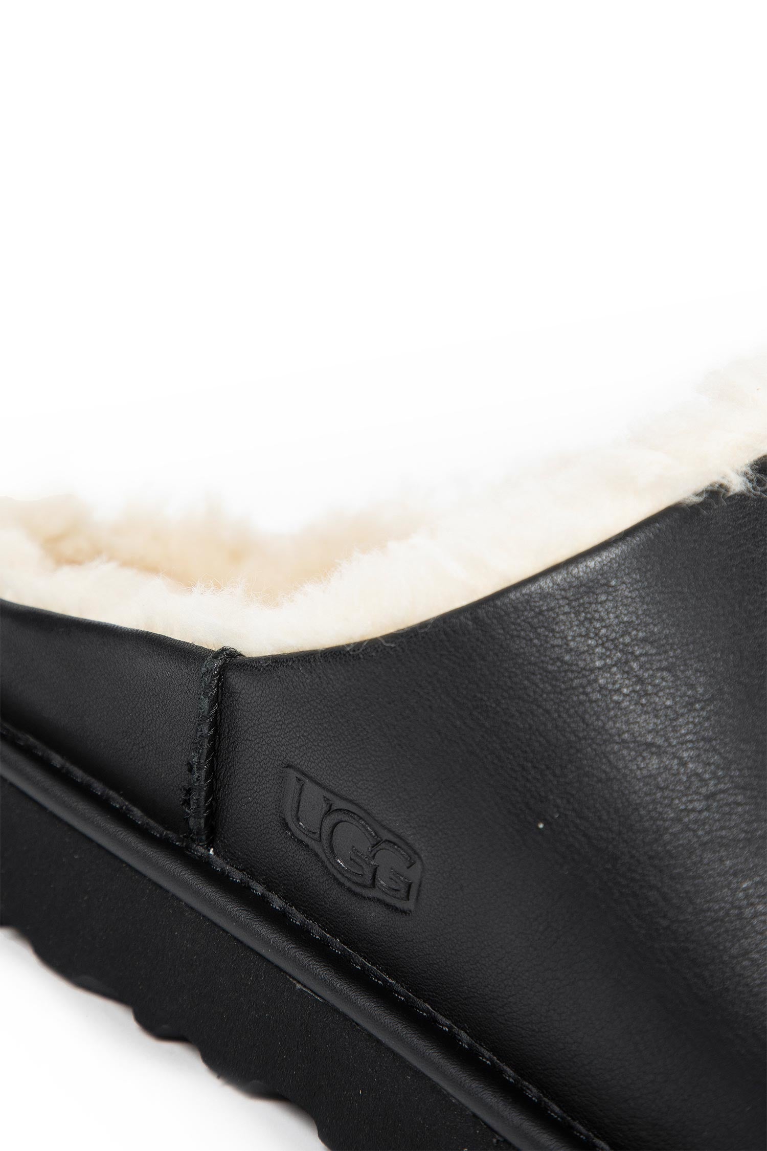 UGG MAN SANDALS & SLIDES - Antonioli.eu
