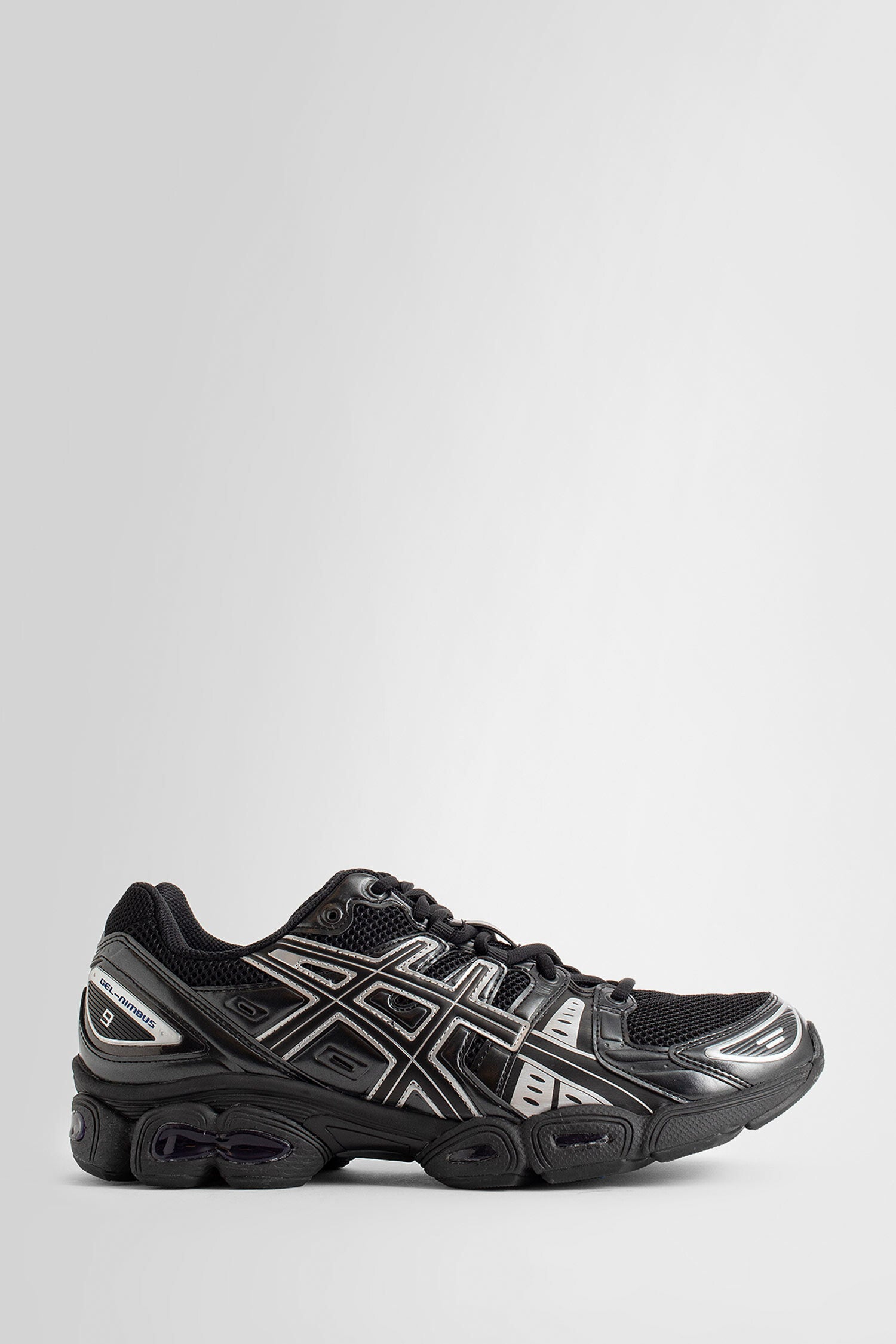 ASICS UNISEX BLACK SNEAKERS