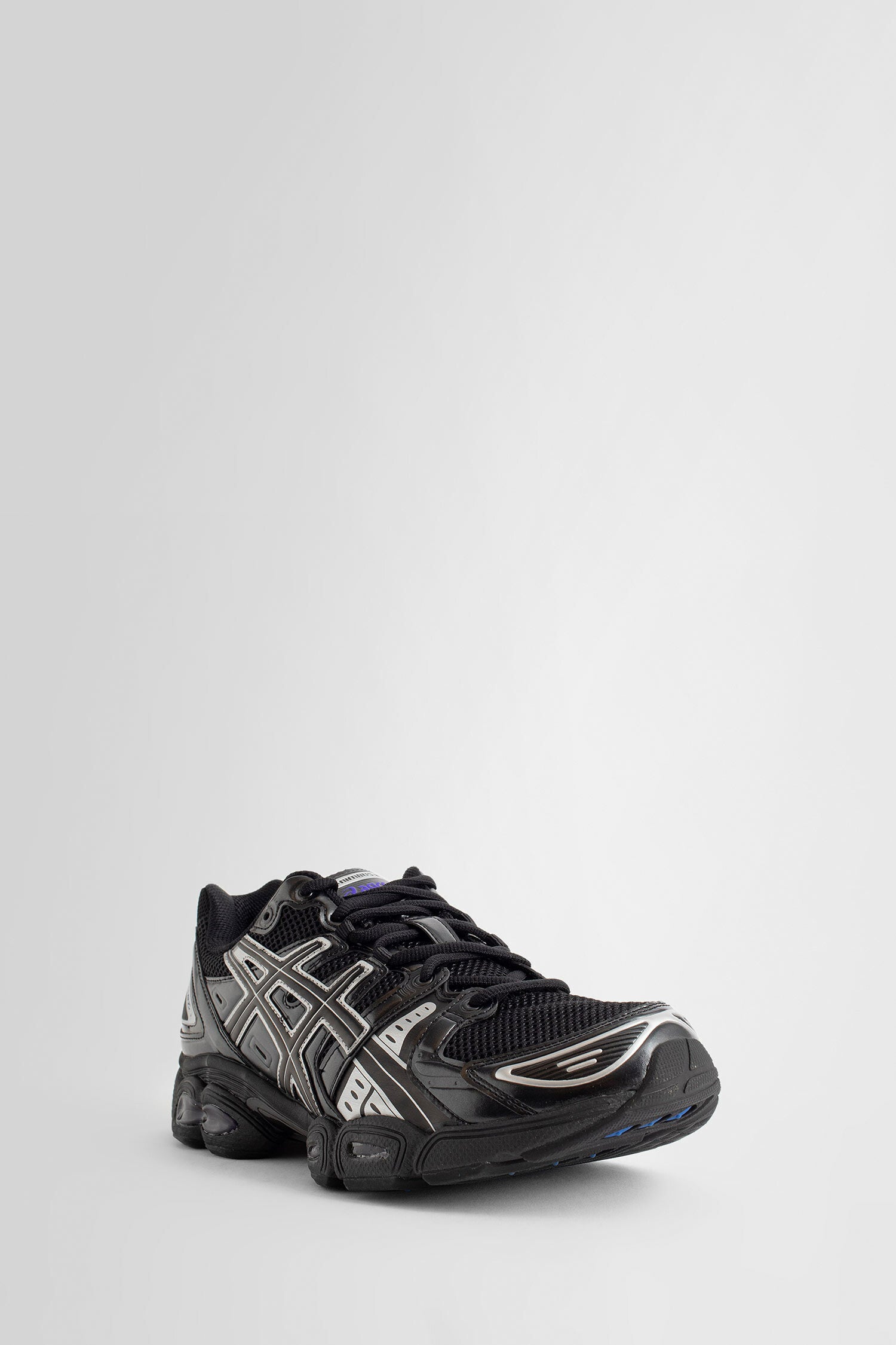 ASICS UNISEX BLACK SNEAKERS