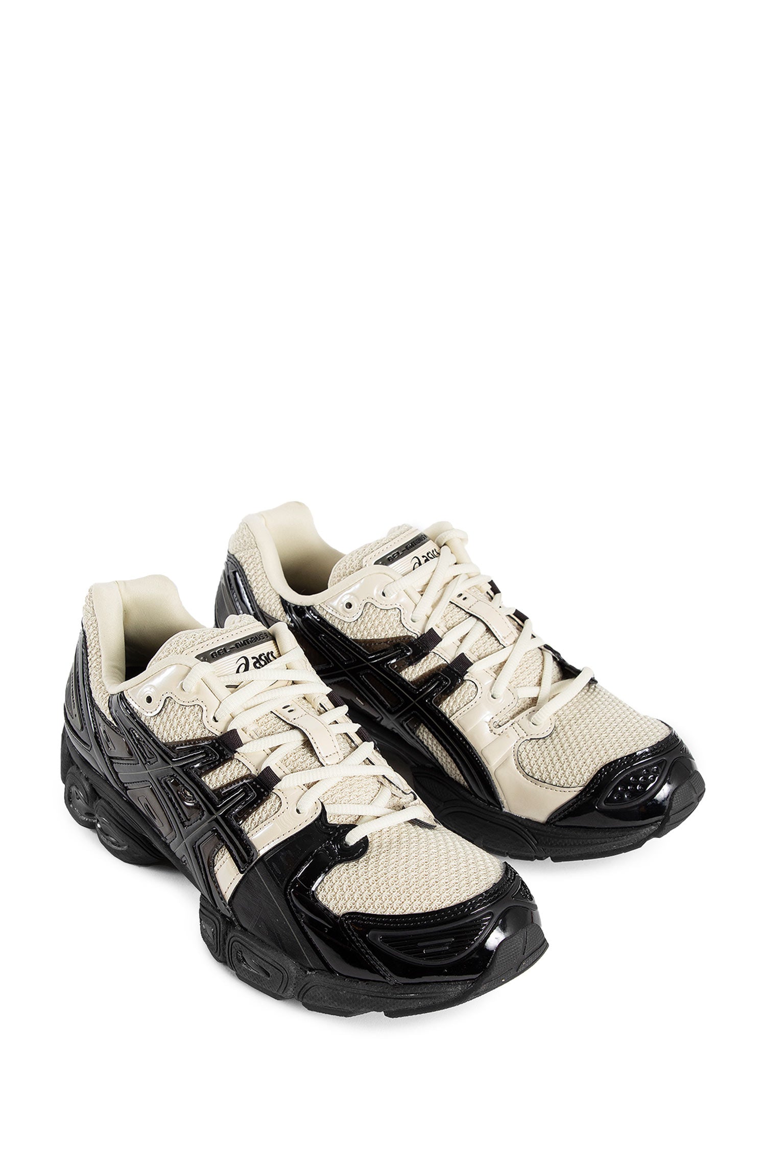 ASICS UNISEX BLACK&WHITE SNEAKERS