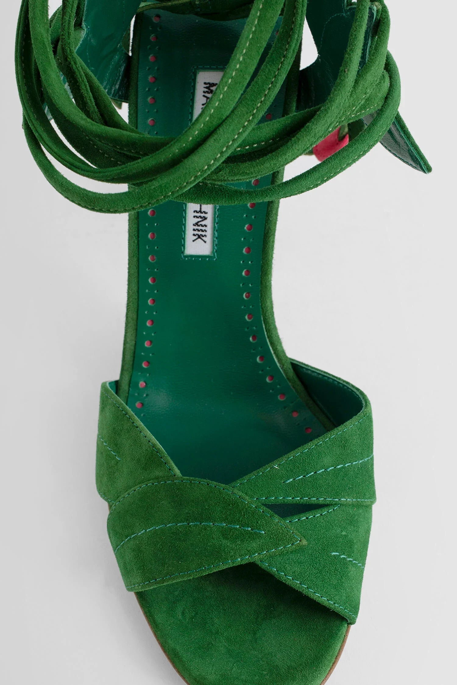 MANOLO BLAHNIK WOMAN GREEN SANDALS & SLIDES - Antonioli.eu