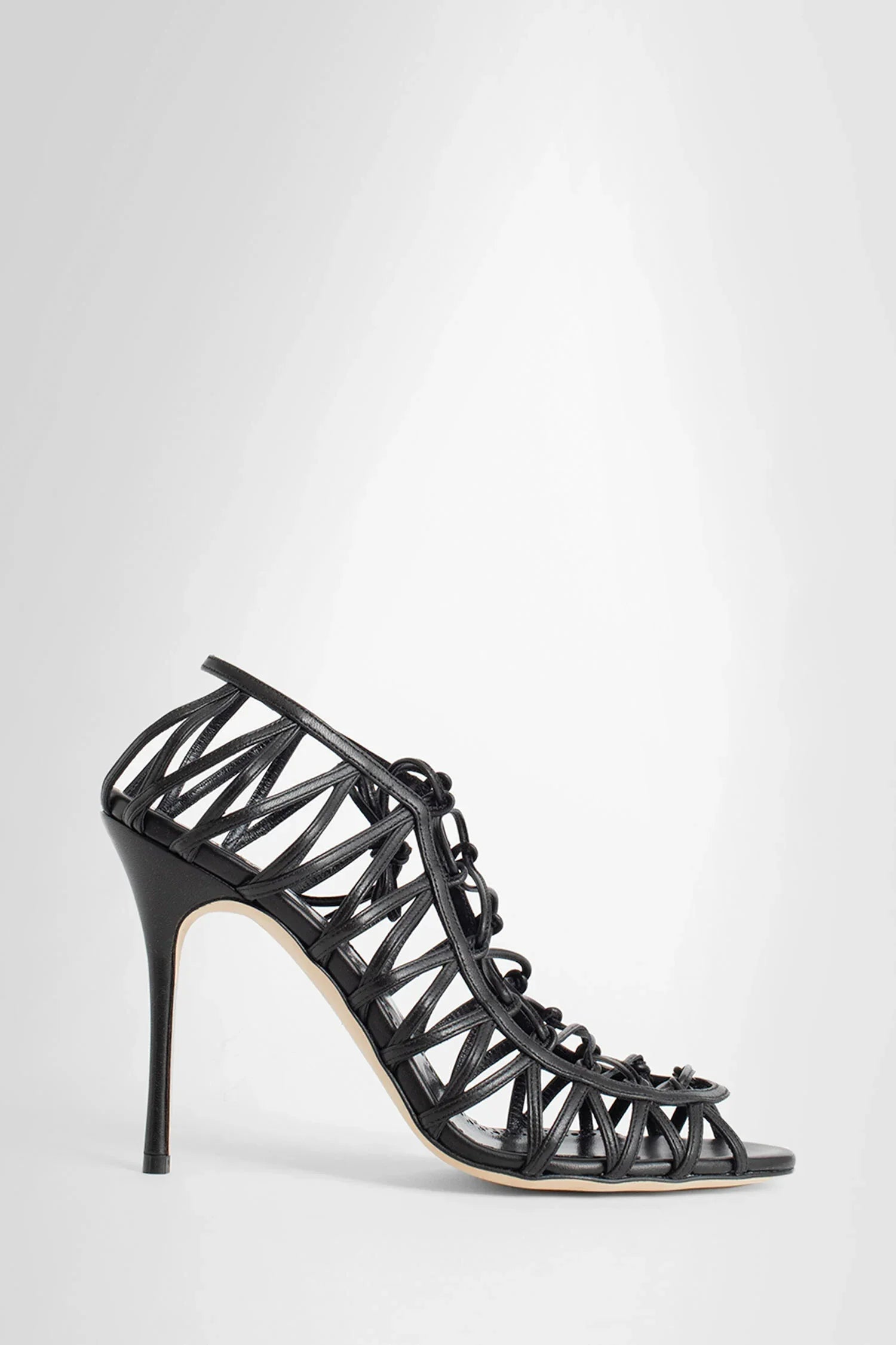 MANOLO BLAHNIK WOMAN BLACK SANDALS & SLIDES - Antonioli.eu
