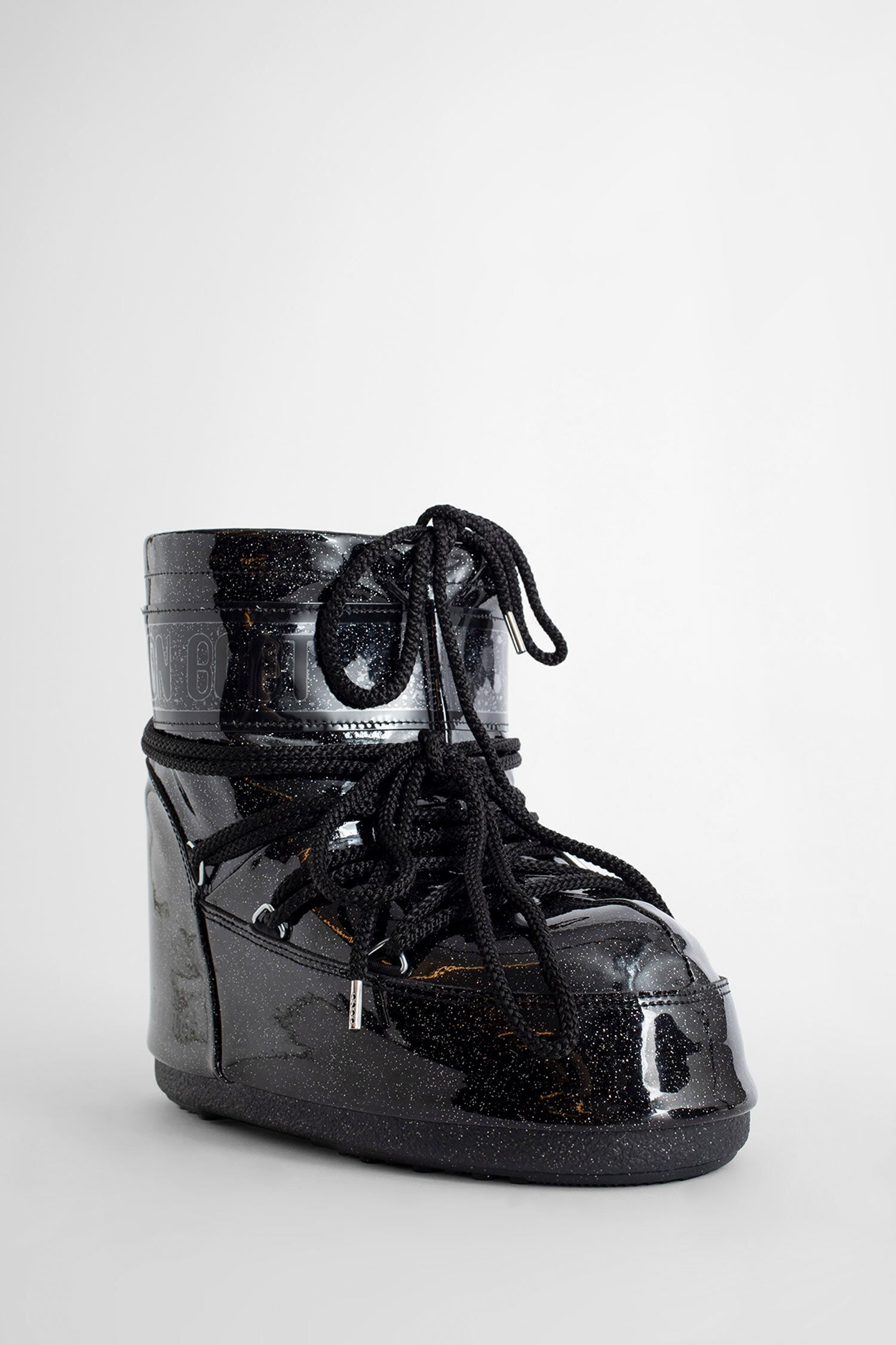 Black glitter 2024 moon boots