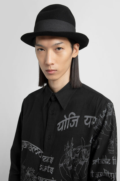 SCHA UNISEX BLACK HATS