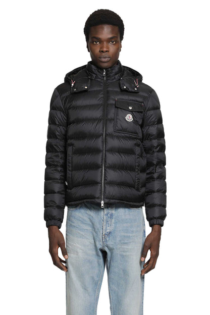 Verith Hooded Short Down Jacket