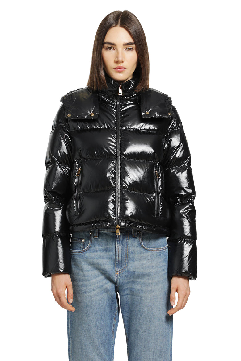 
              MONCLER Niveole Short Down Jacket woman
            