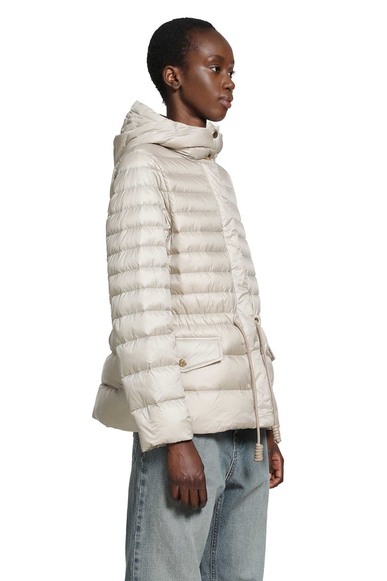 
              MONCLER Raies Hooded Short Down Jacket woman
            