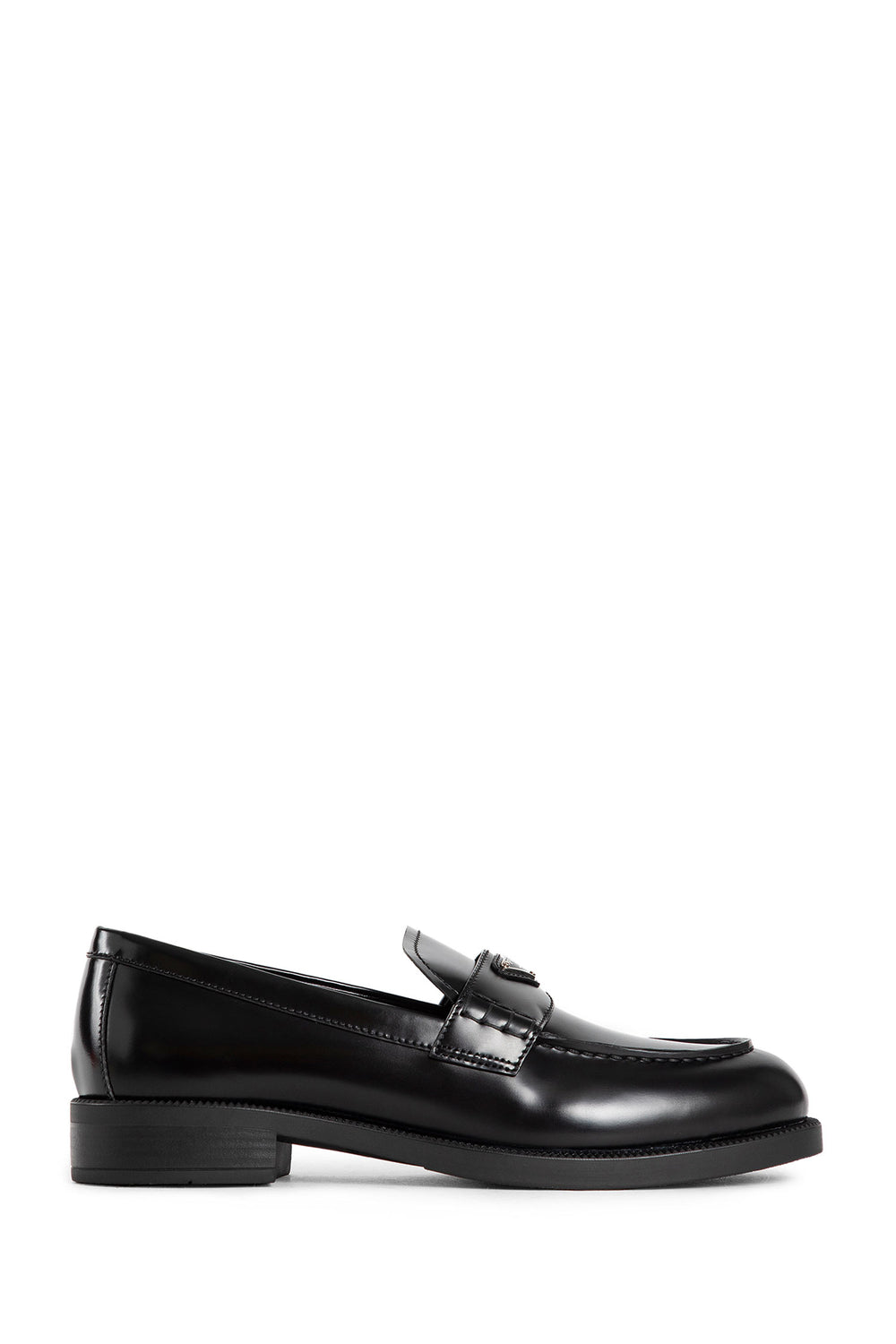 PRADA WOMAN BLACK FLATS