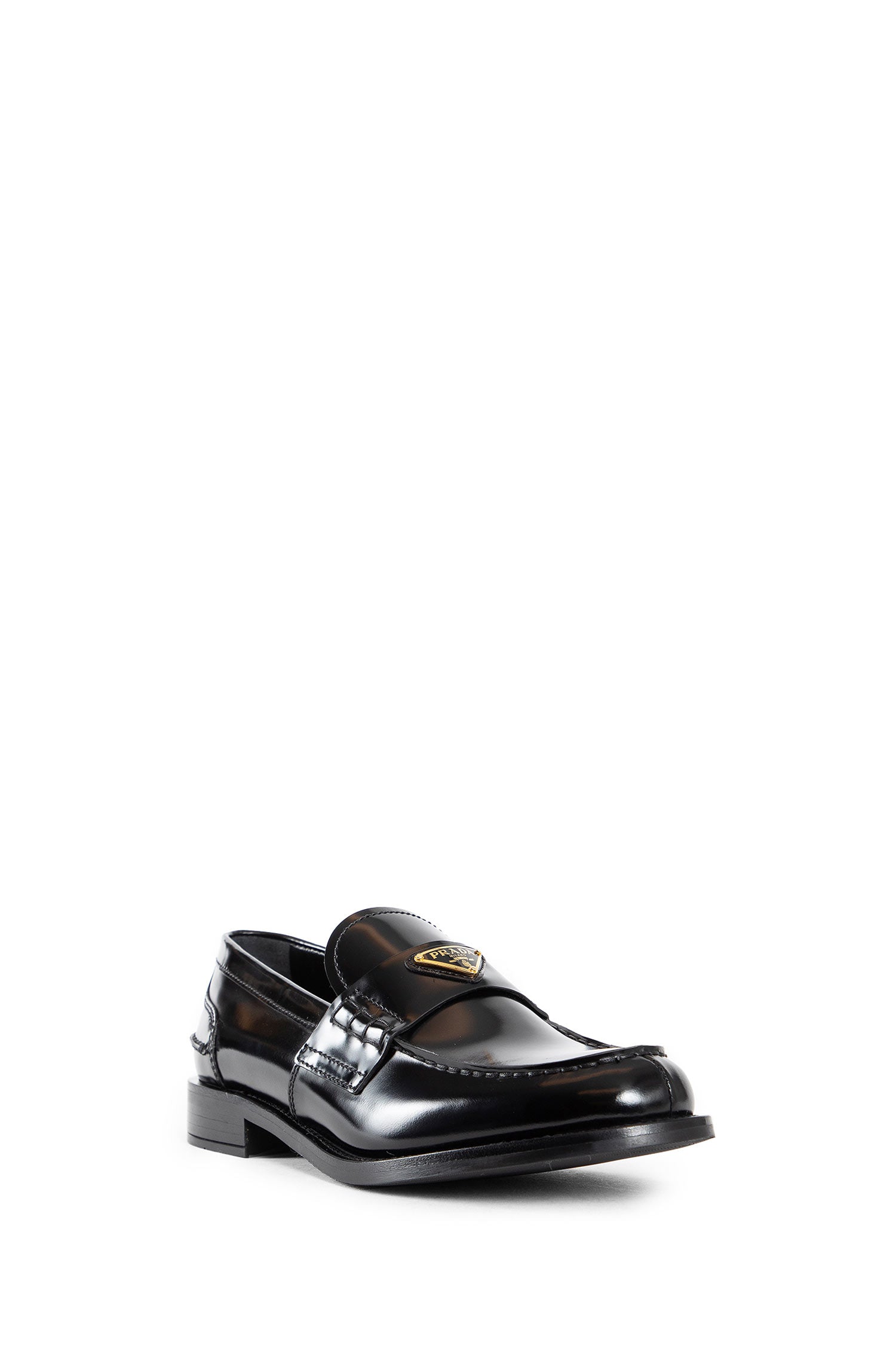 PRADA WOMAN BLACK FLATS