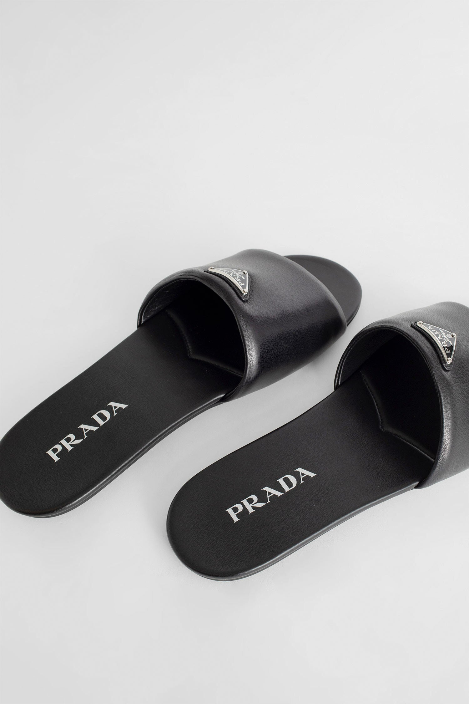 PRADA WOMAN BLACK SANDALS