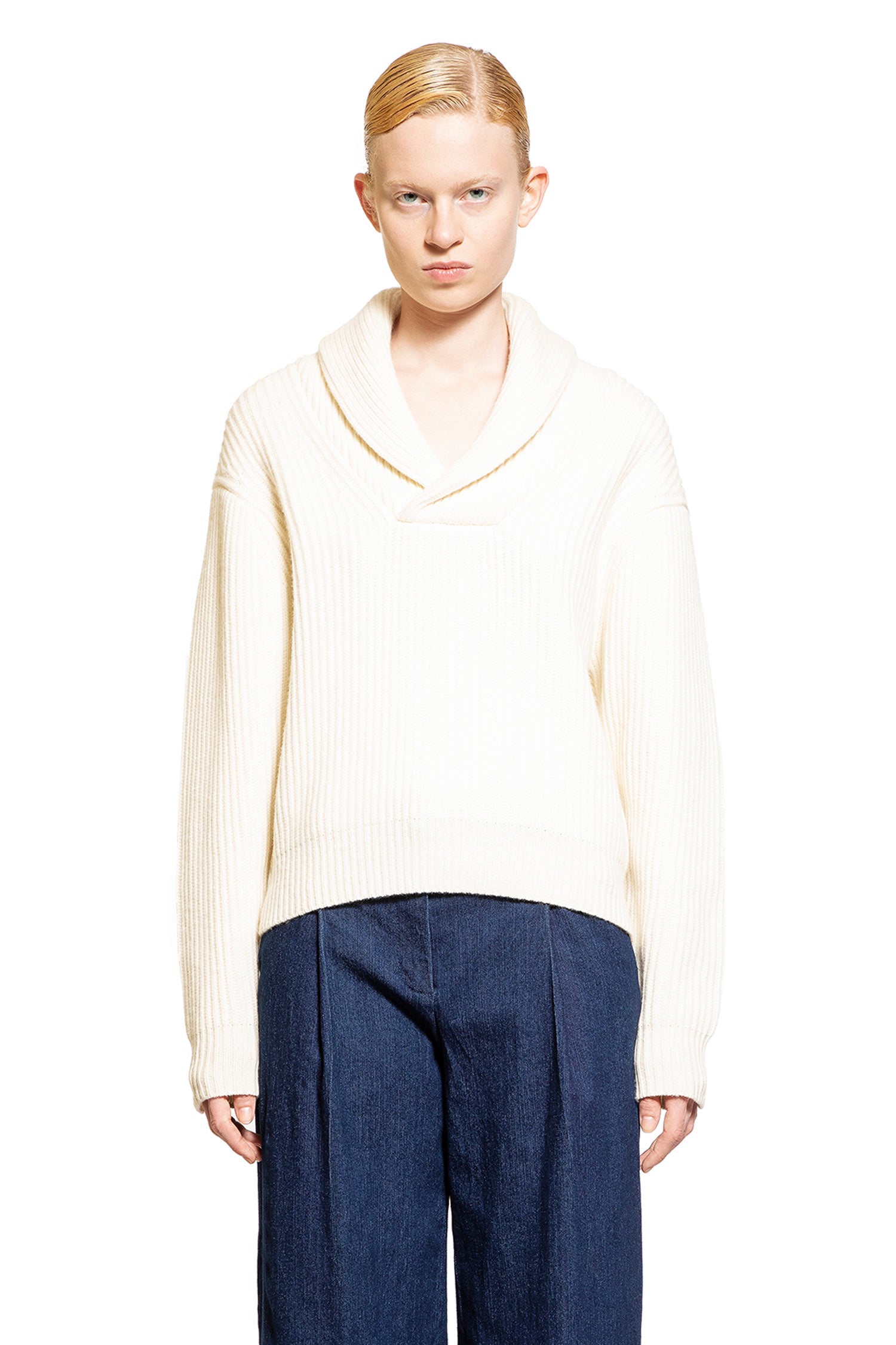 THE GARMENT WOMAN OFF-WHITE KNITWEAR