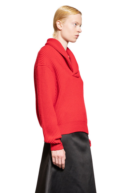 THE GARMENT WOMAN RED KNITWEAR