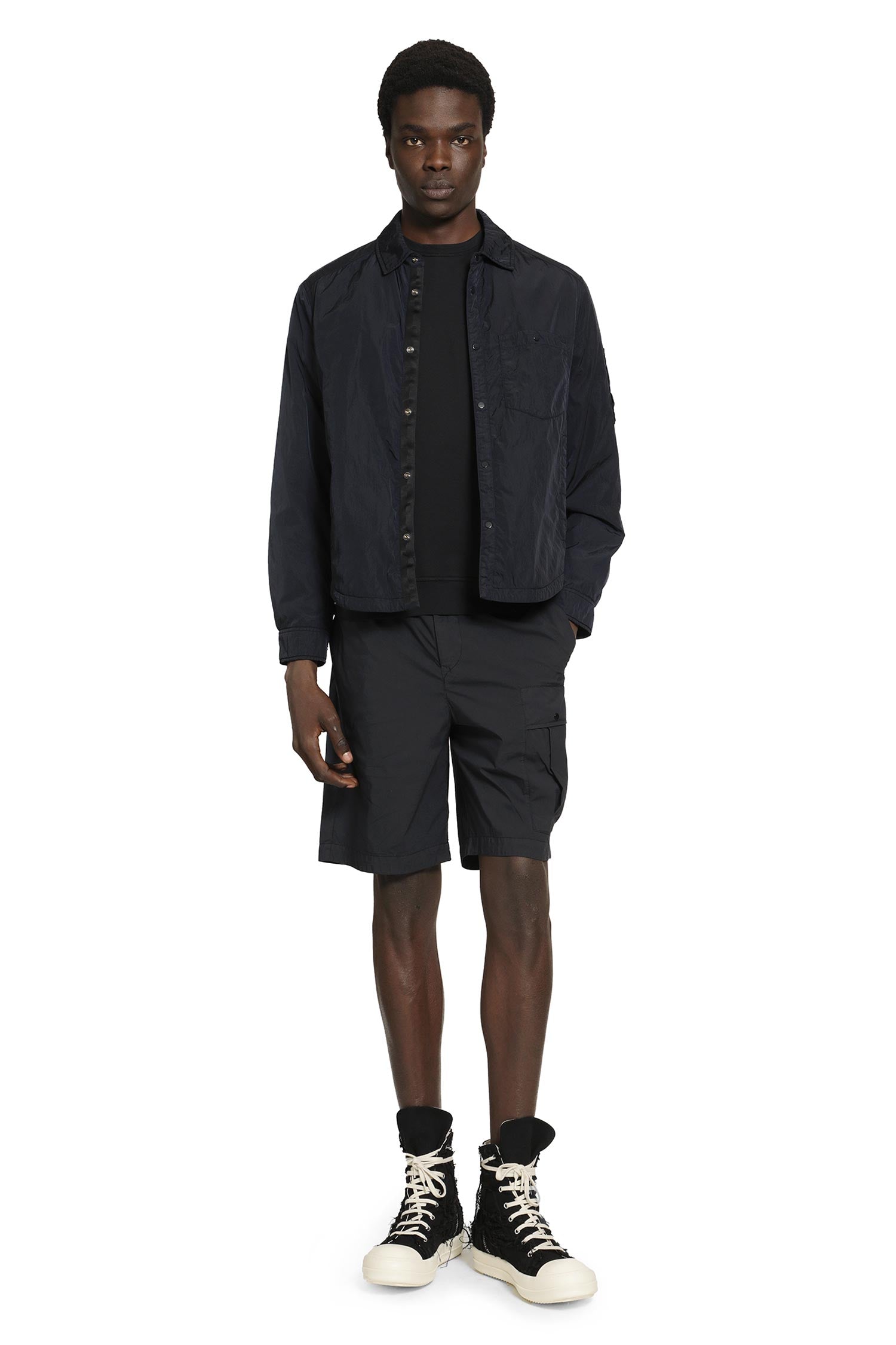 C.P. COMPANY 50 Fili Stretch Loose Lens Cargo Shorts man