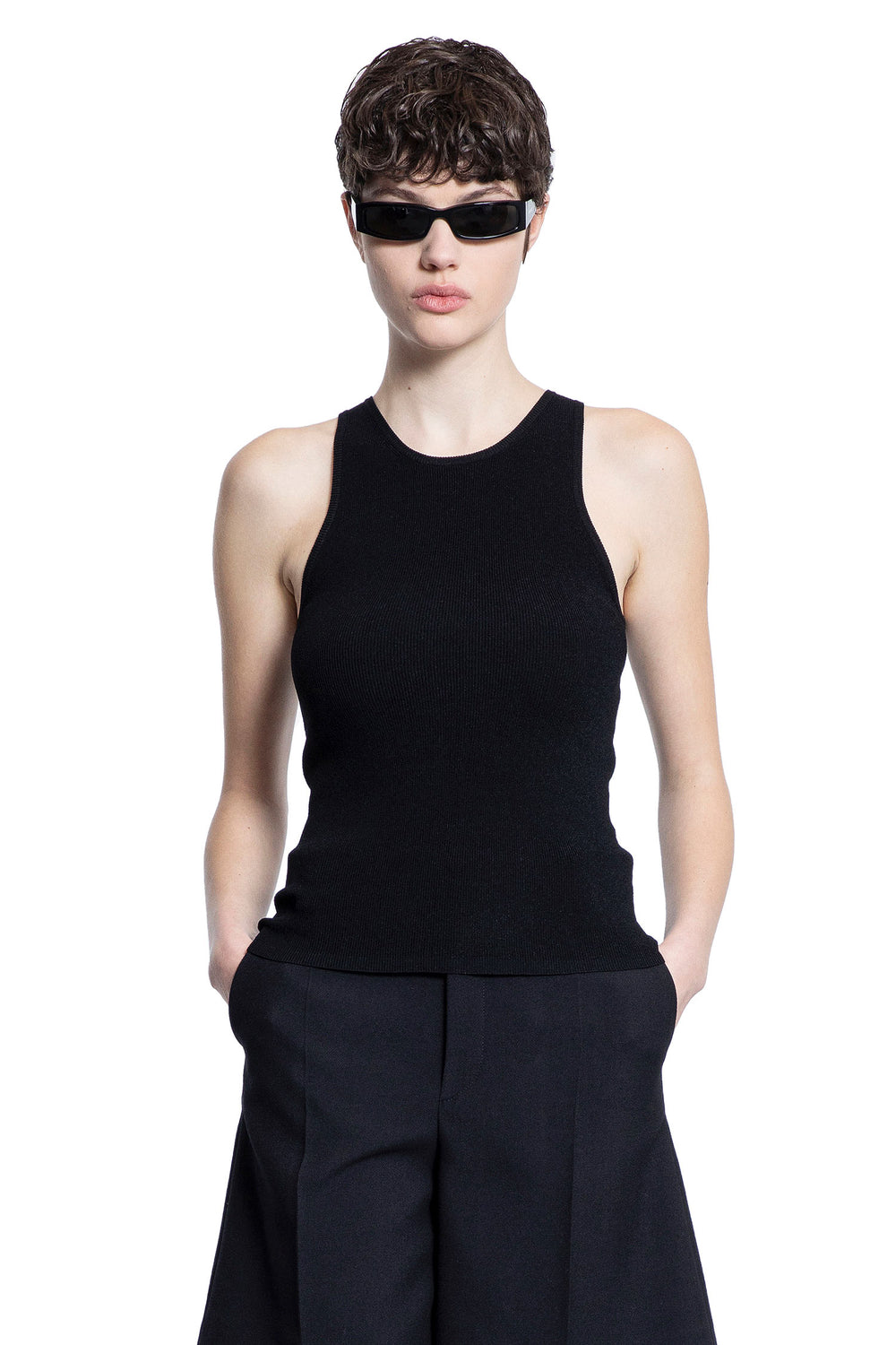 THE GARMENT WOMAN BLACK T-SHIRTS & TANK TOPS