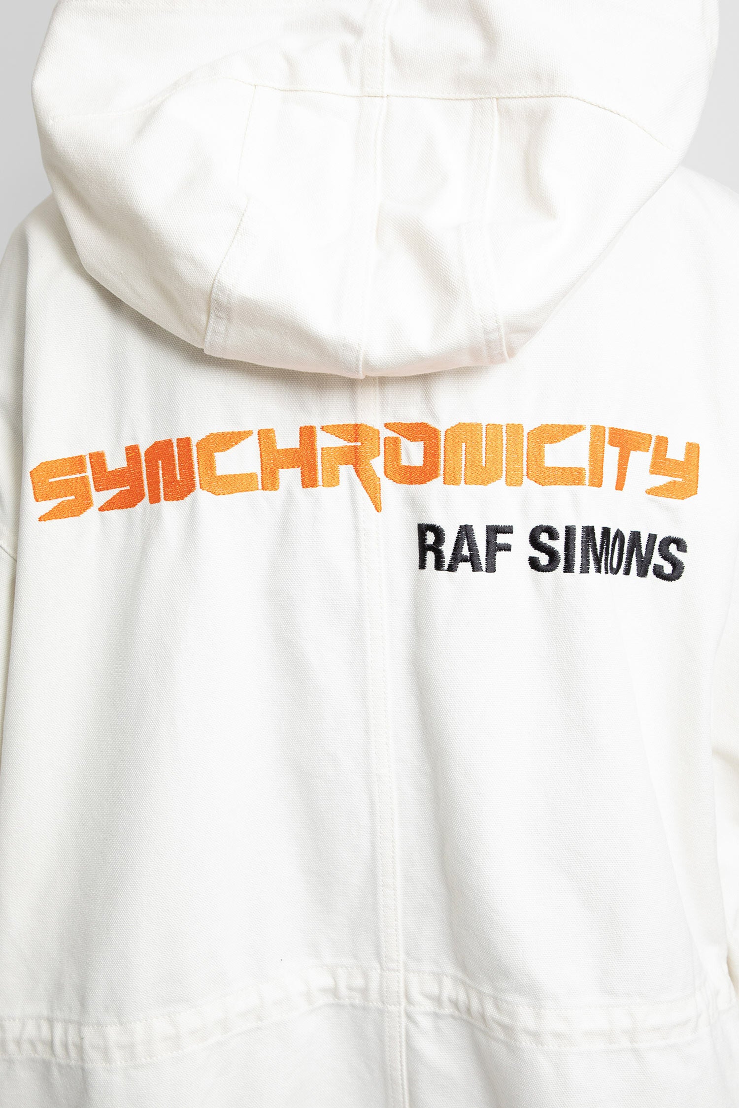 RAF SIMONS MAN WHITE COATS