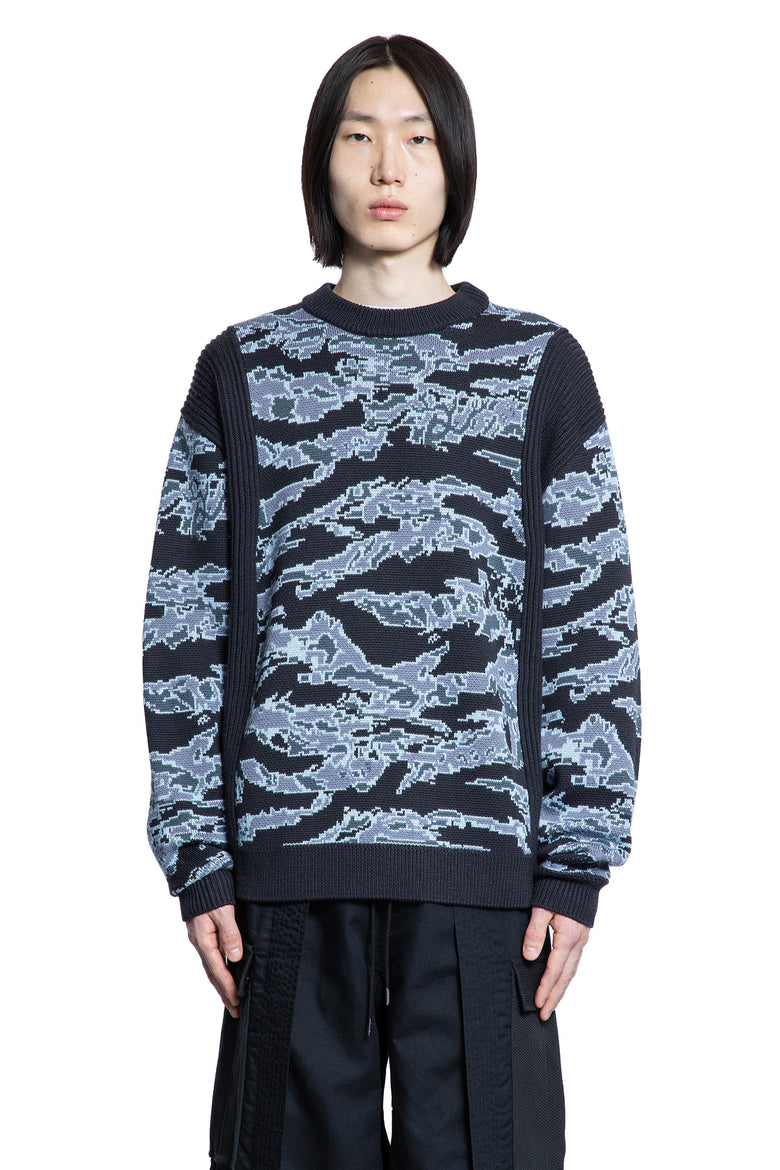 2206 Camo Knitted Sweater