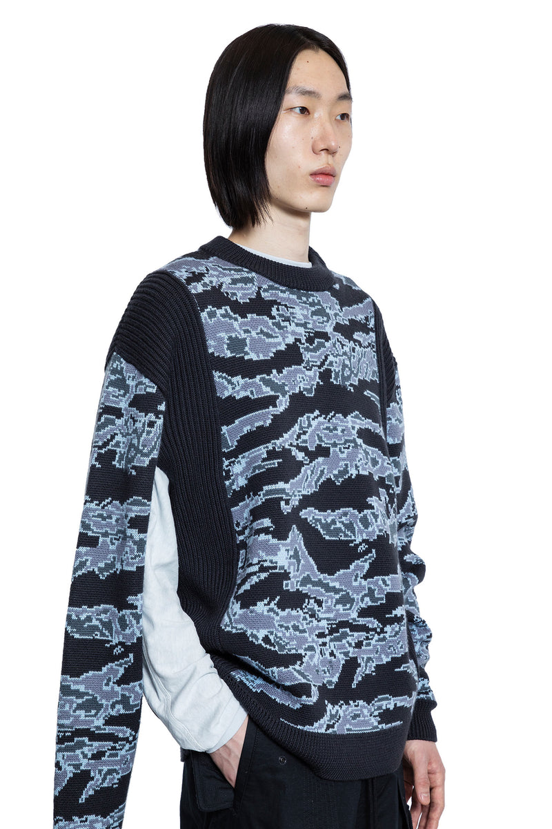 2206 Camo Knitted Sweater