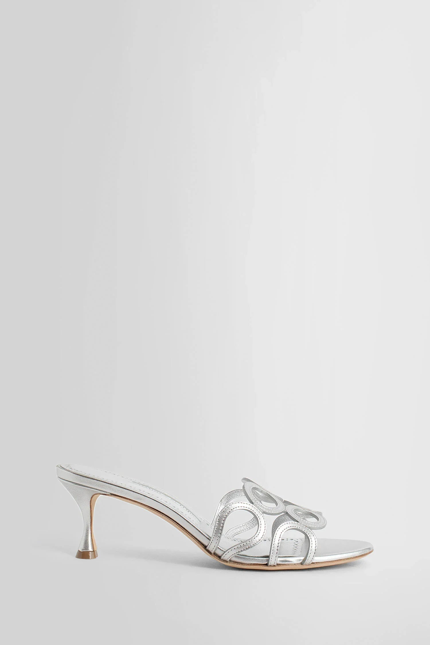 MANOLO BLAHNIK WOMAN SILVER SANDALS & SLIDES - Antonioli.eu