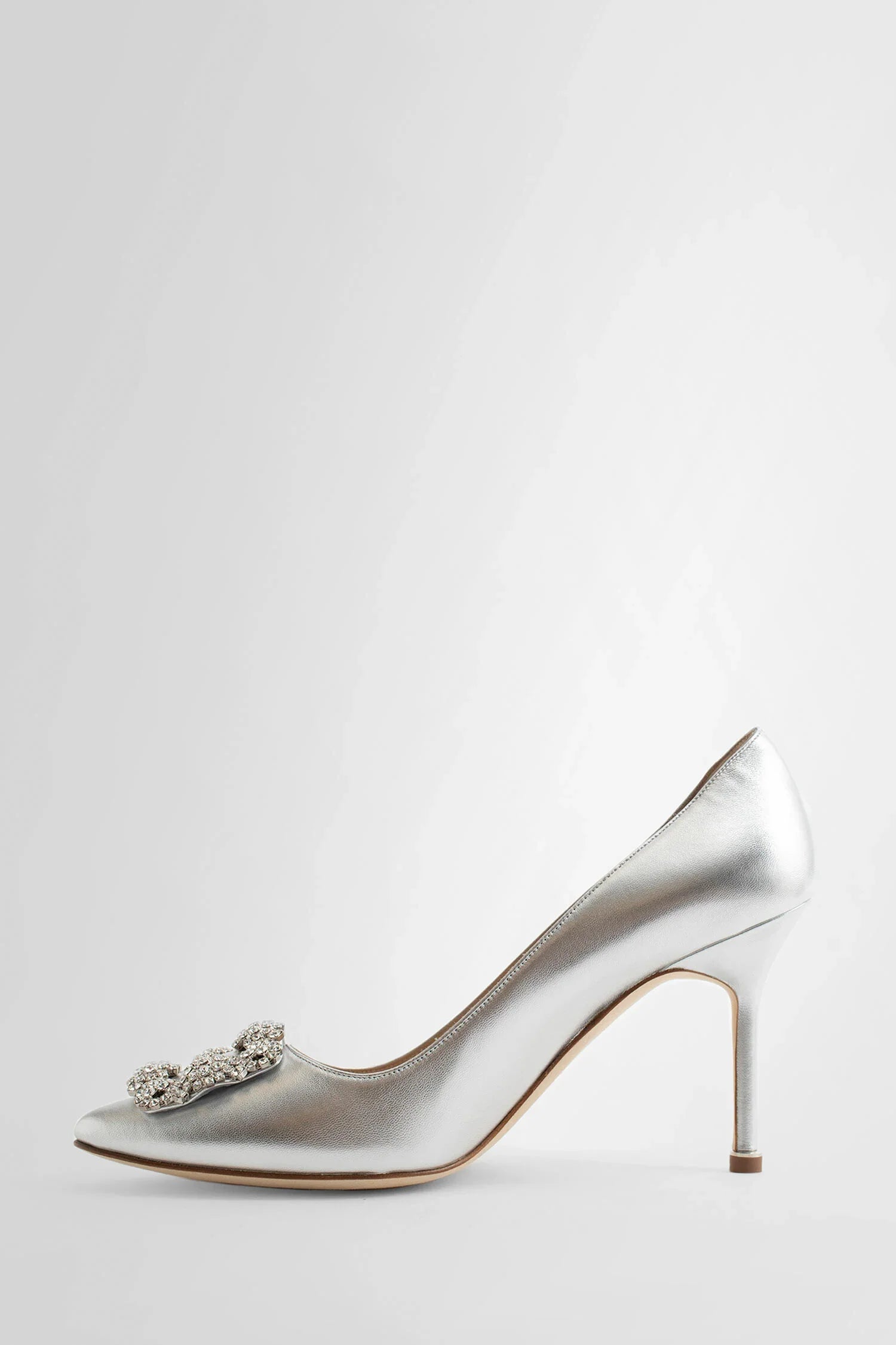 MANOLO BLAHNIK WOMAN SILVER PUMPS - Antonioli.eu