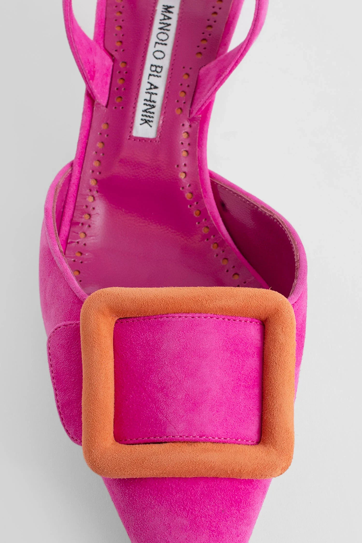 MANOLO BLAHNIK WOMAN PINK PUMPS - Antonioli.eu