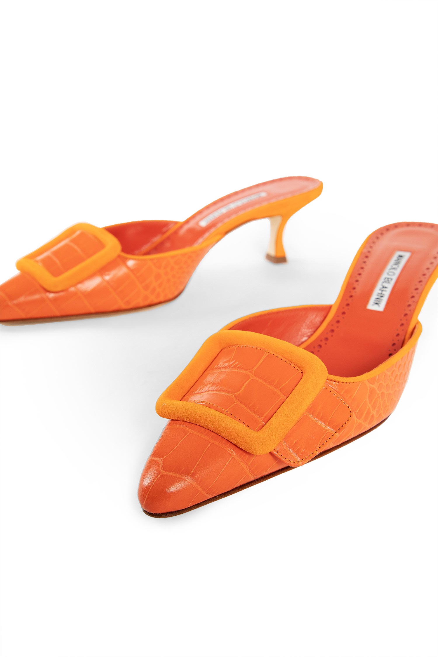 MANOLO BLAHNIK WOMAN ORANGE PUMPS