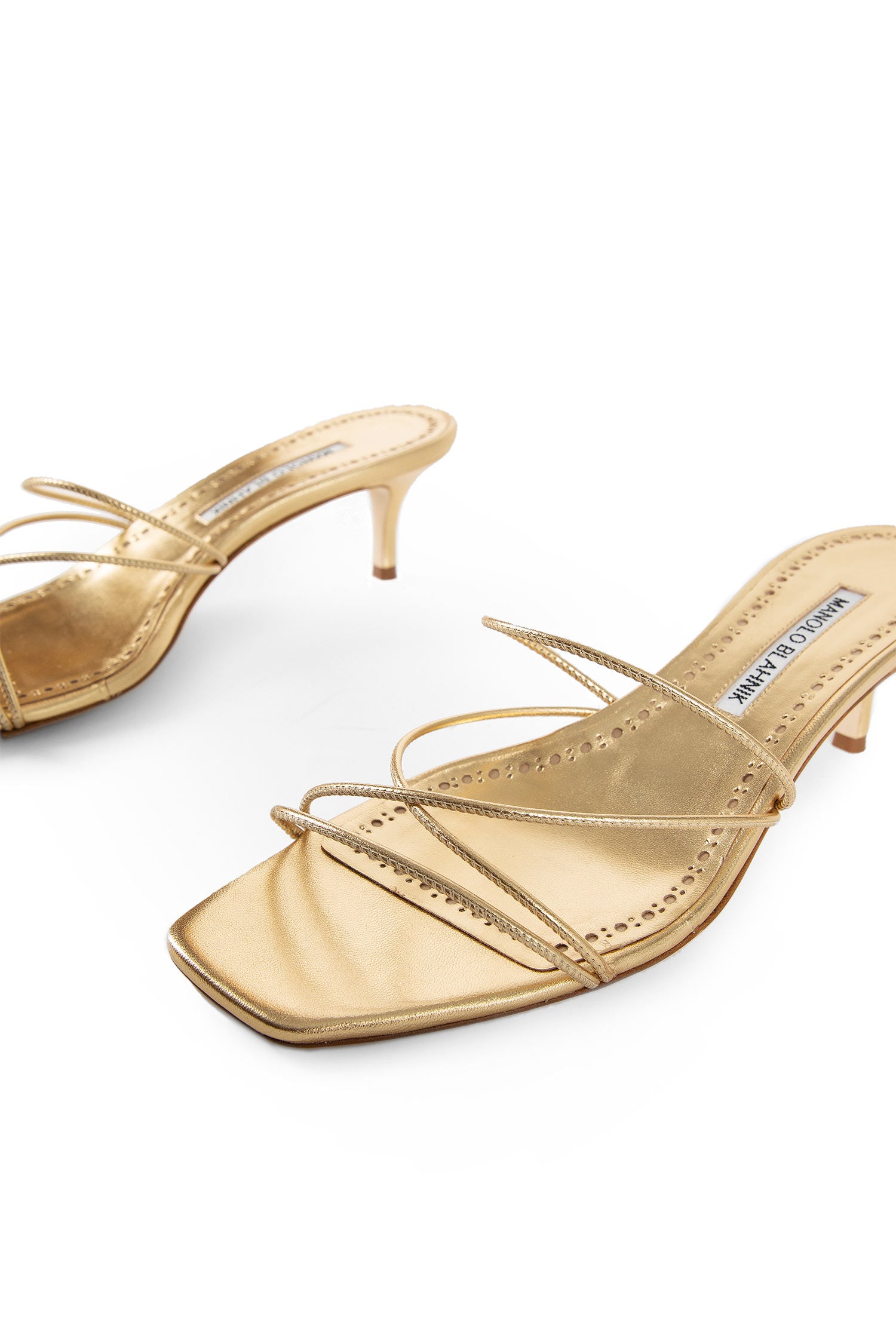 MANOLO BLAHNIK WOMAN GOLD SANDALS