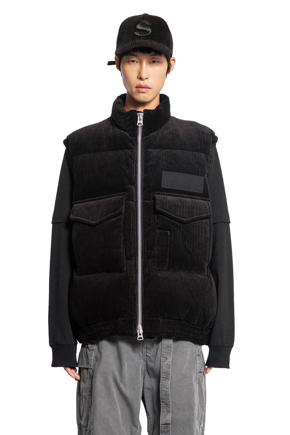 SACAI MAN BLACK VESTS