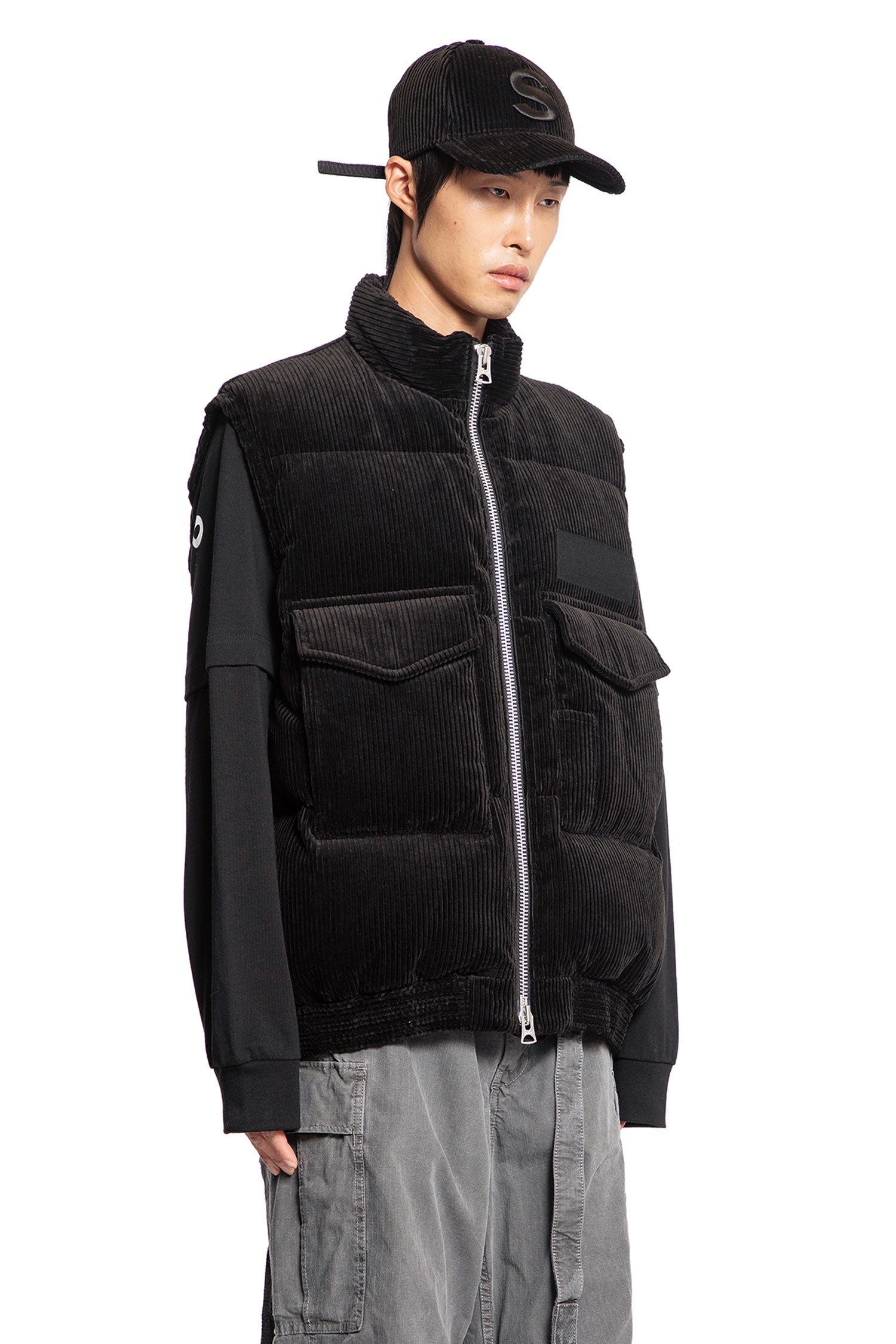 SACAI MAN BLACK VESTS