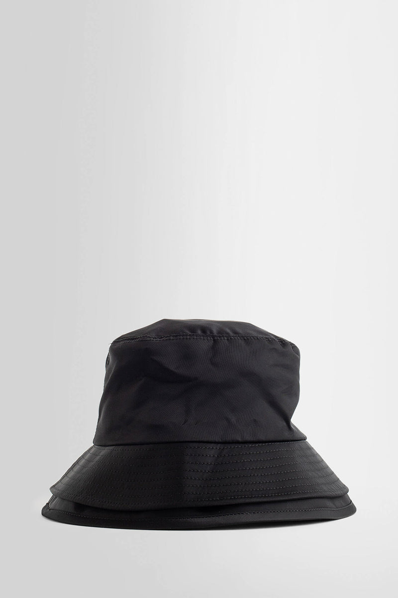 SACAI UNISEX BLACK HATS
