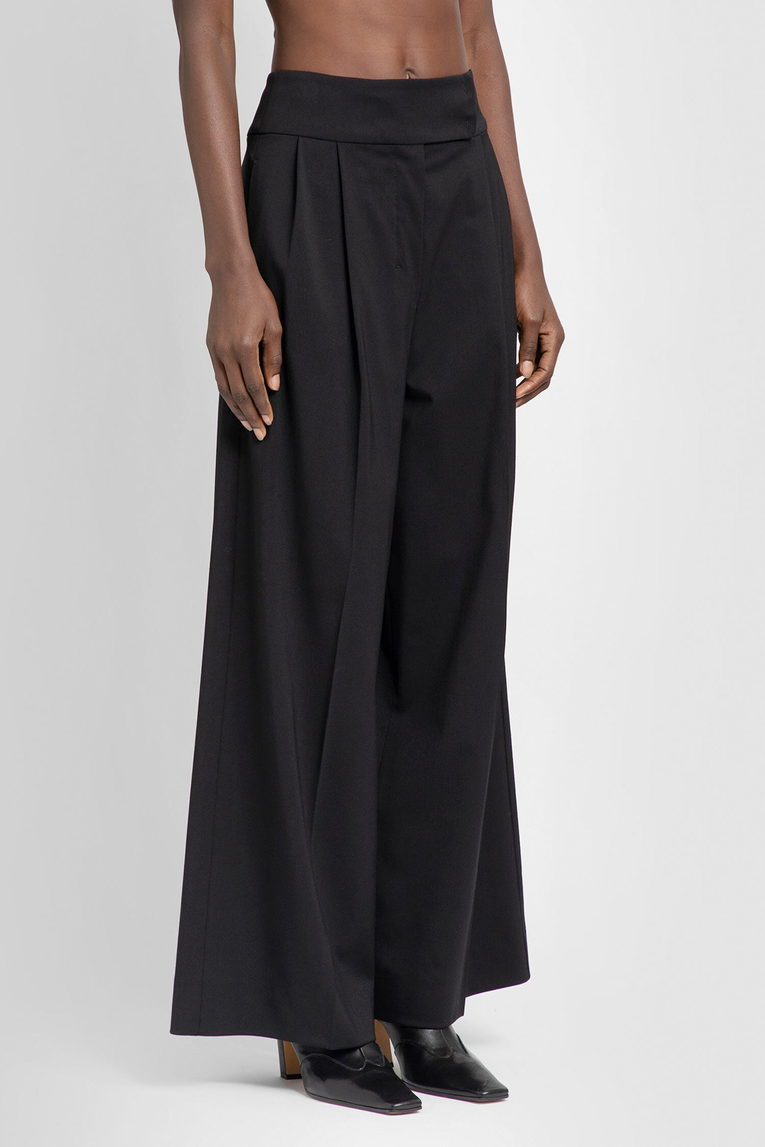 S MAX MARA WOMAN BLACK TROUSERS