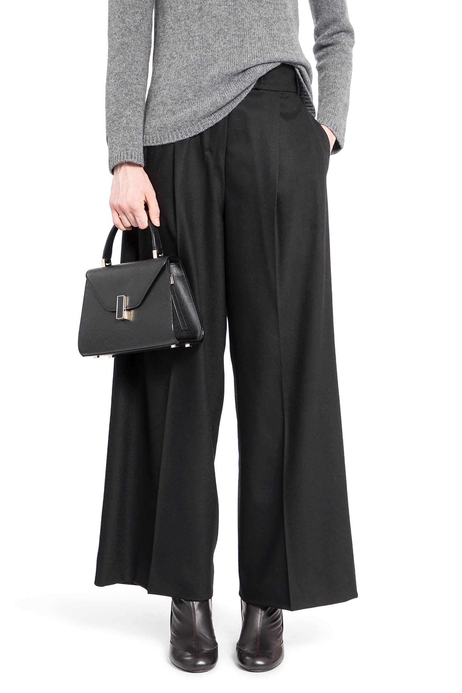 S MAX MARA WOMAN BLACK TROUSERS