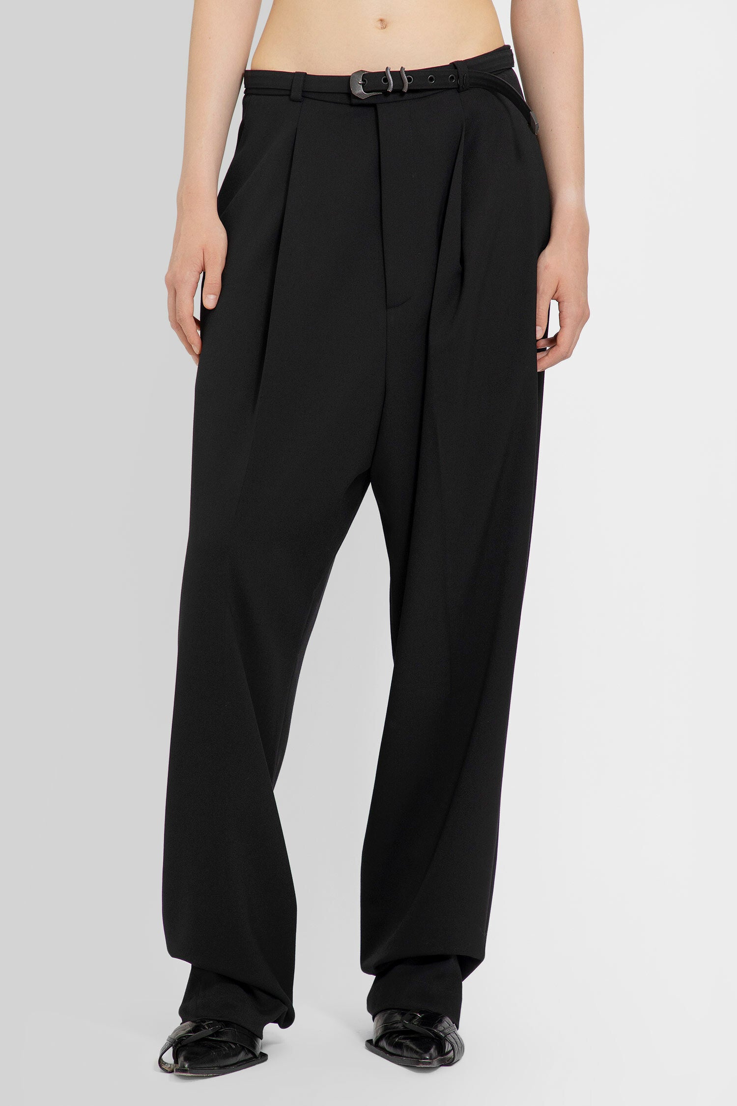 SSHEENA WOMAN BLACK TROUSERS