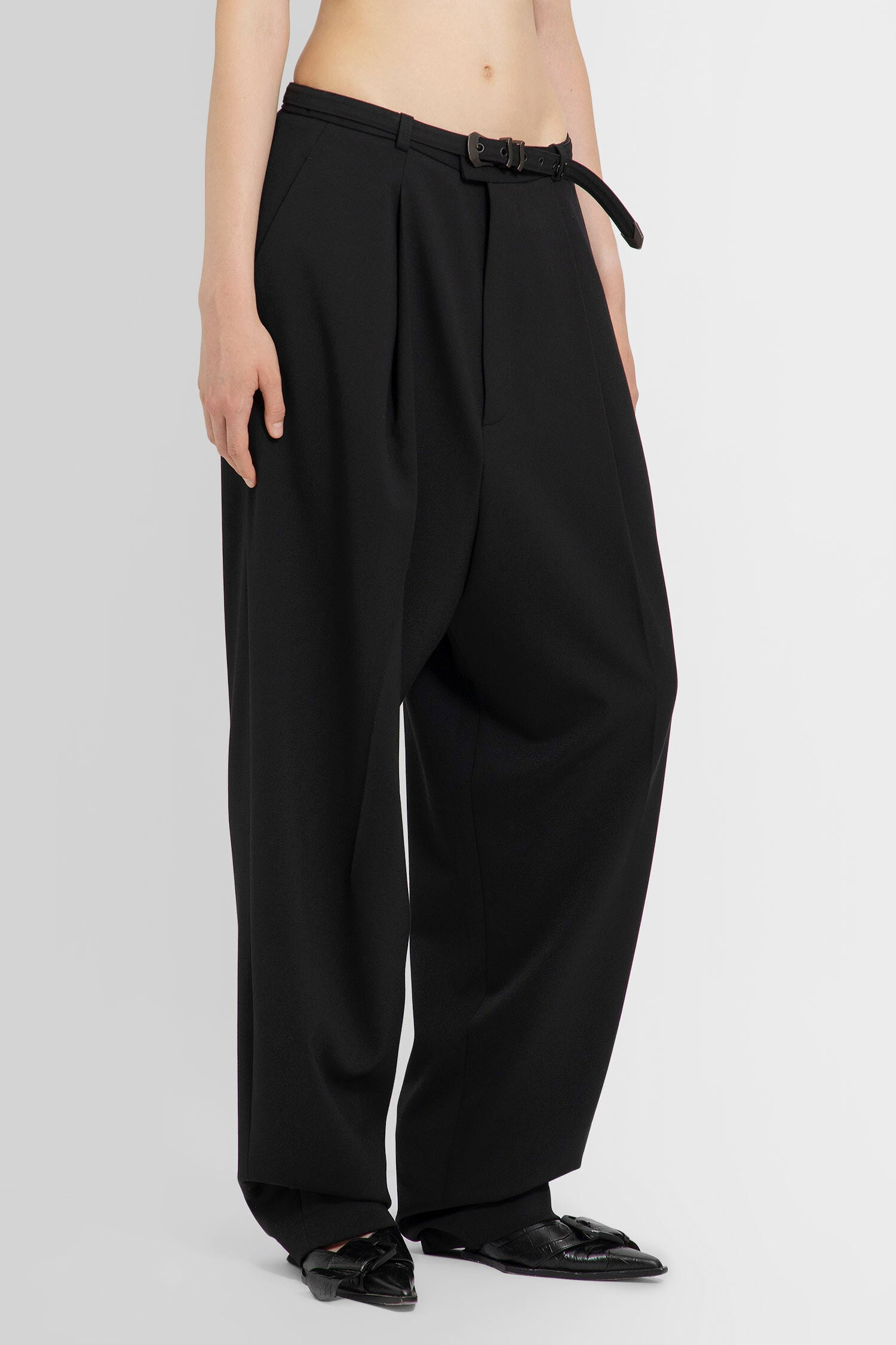 SSHEENA WOMAN BLACK TROUSERS