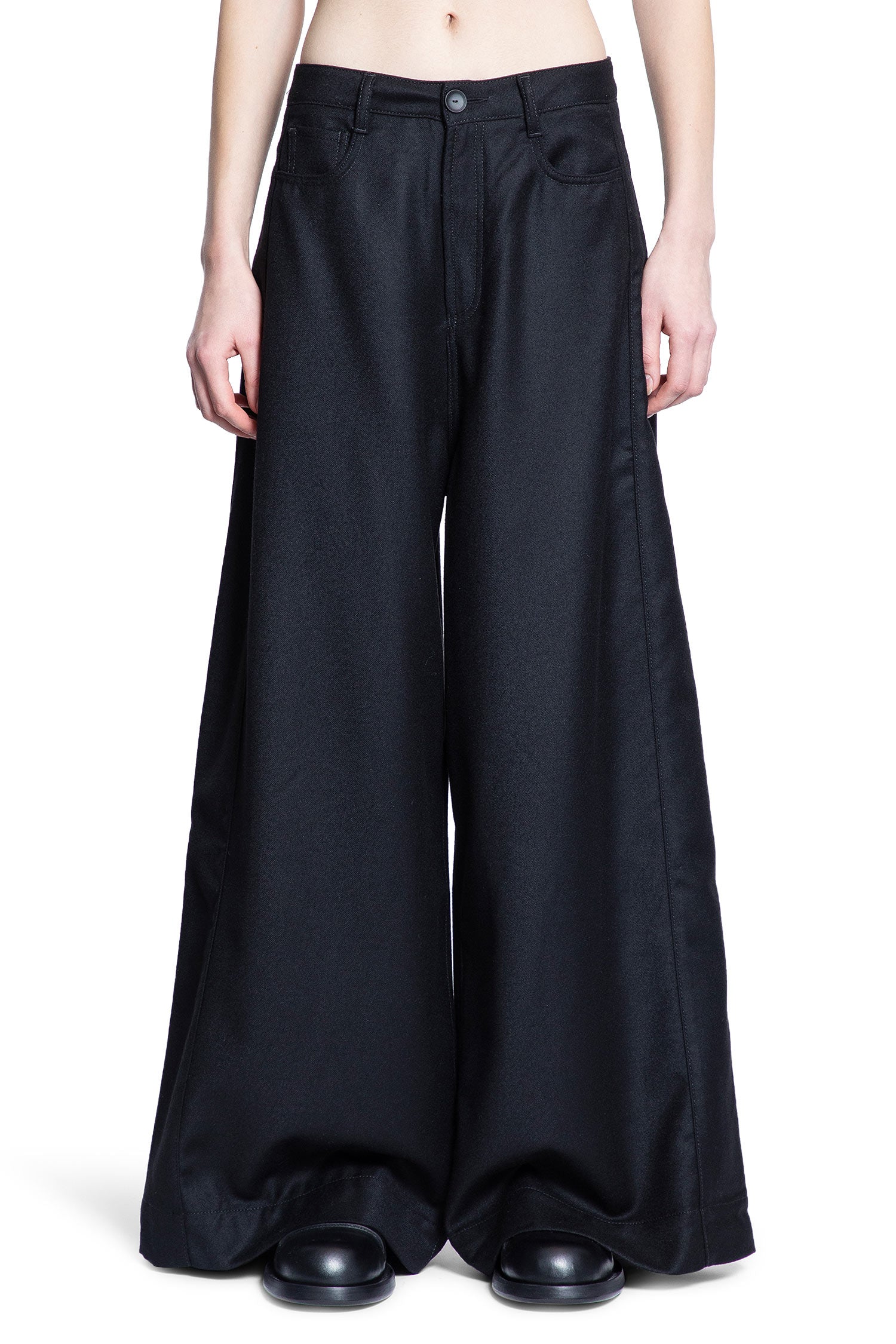 ANDREA YA AQOV WOMAN BLACK TROUSERS