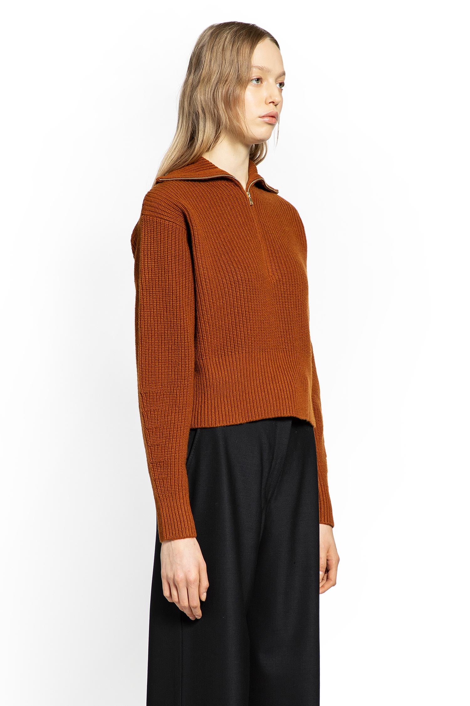 Nadar Sweater