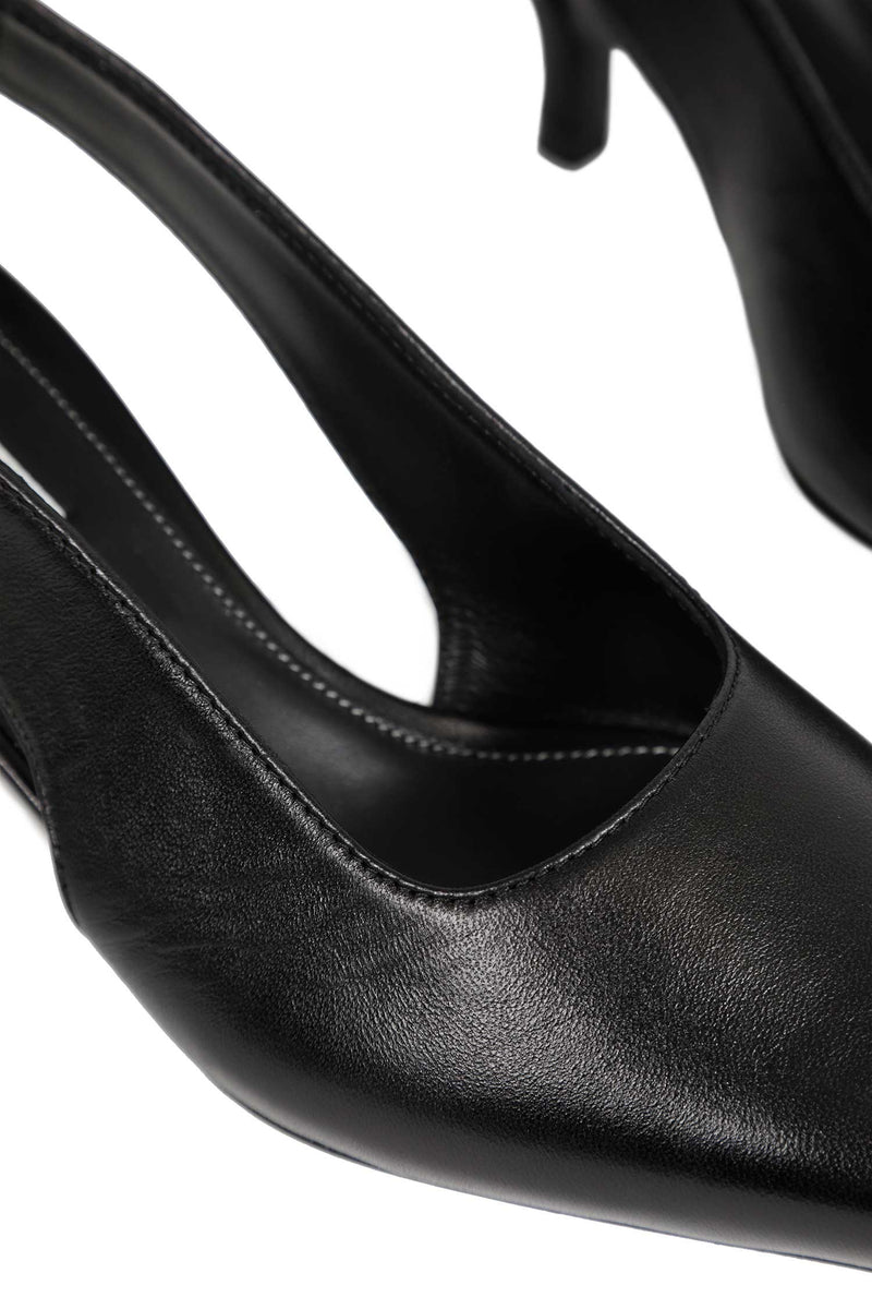 TOTEME Classic Leather Slingbacks woman