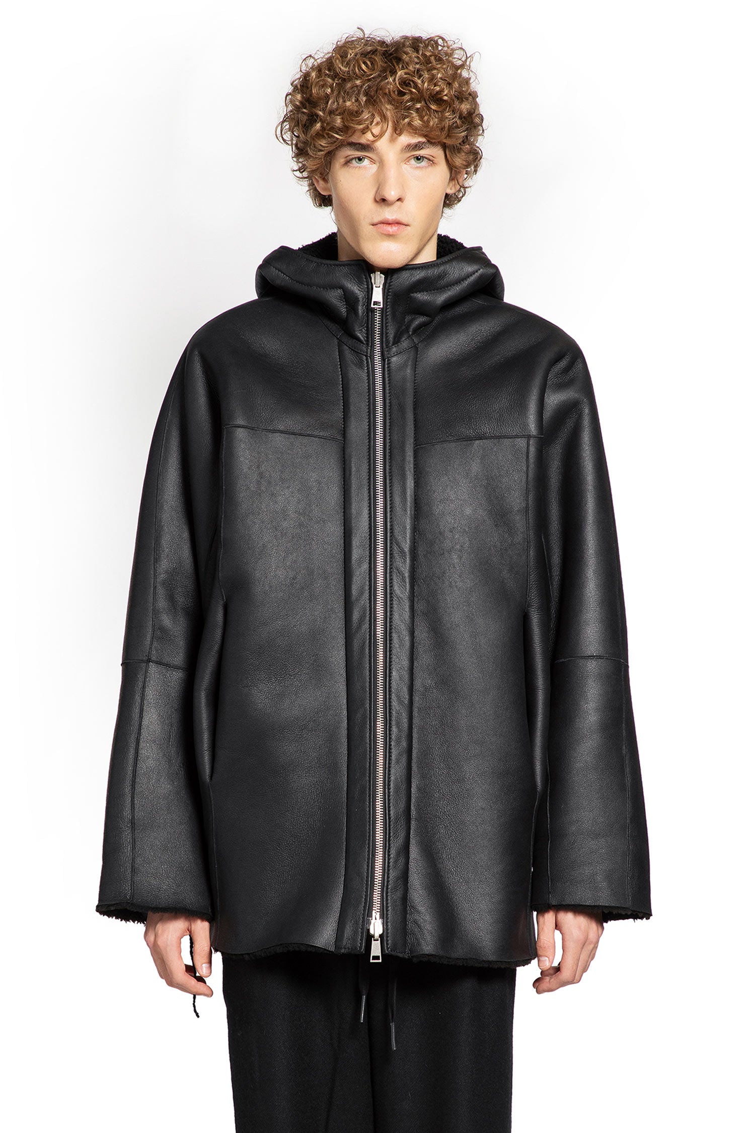 ANDREA YA AQOV MAN BLACK SWEATSHIRTS
