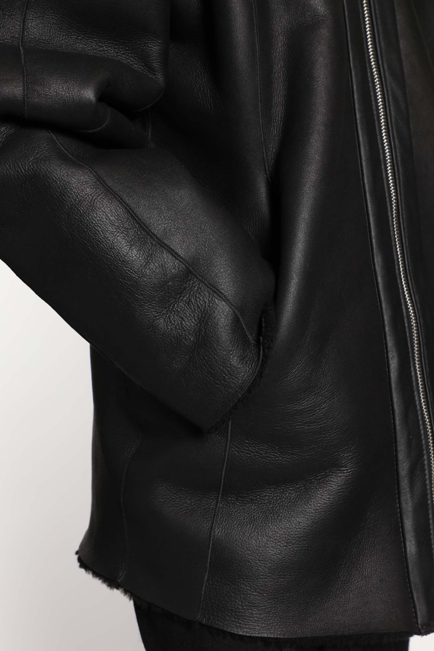 ANDREA YA AQOV MAN BLACK SWEATSHIRTS