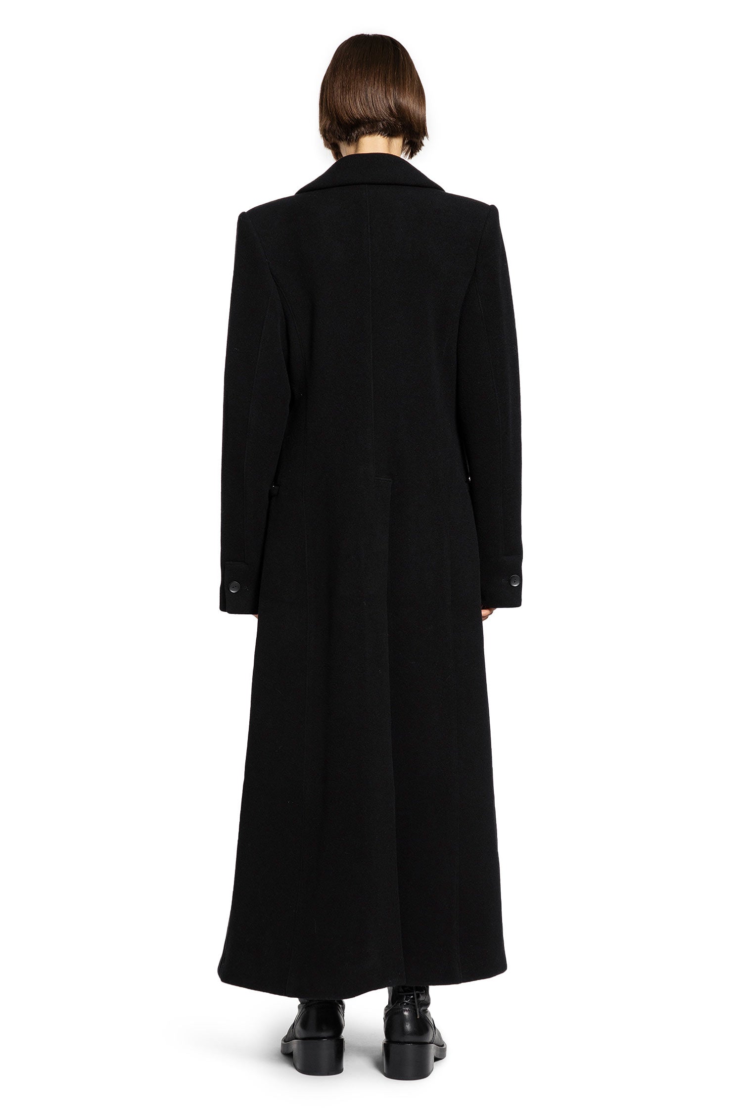 ANDREA YA AQOV WOMAN BLACK COATS