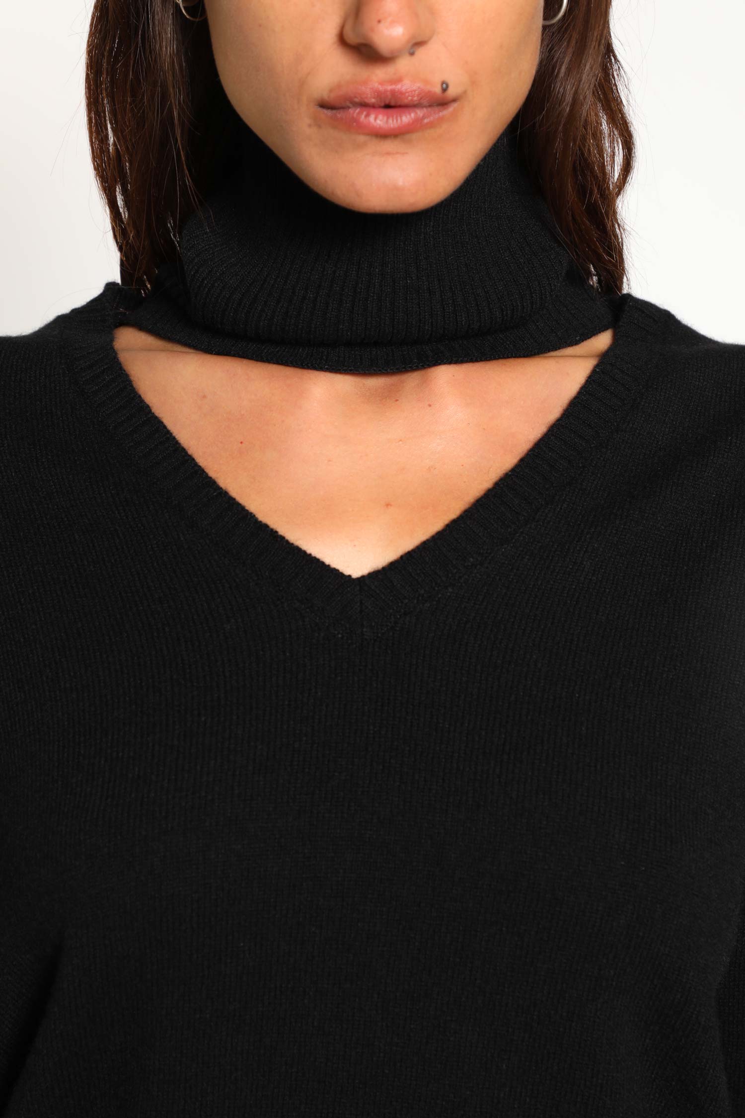 V Neck Pullover