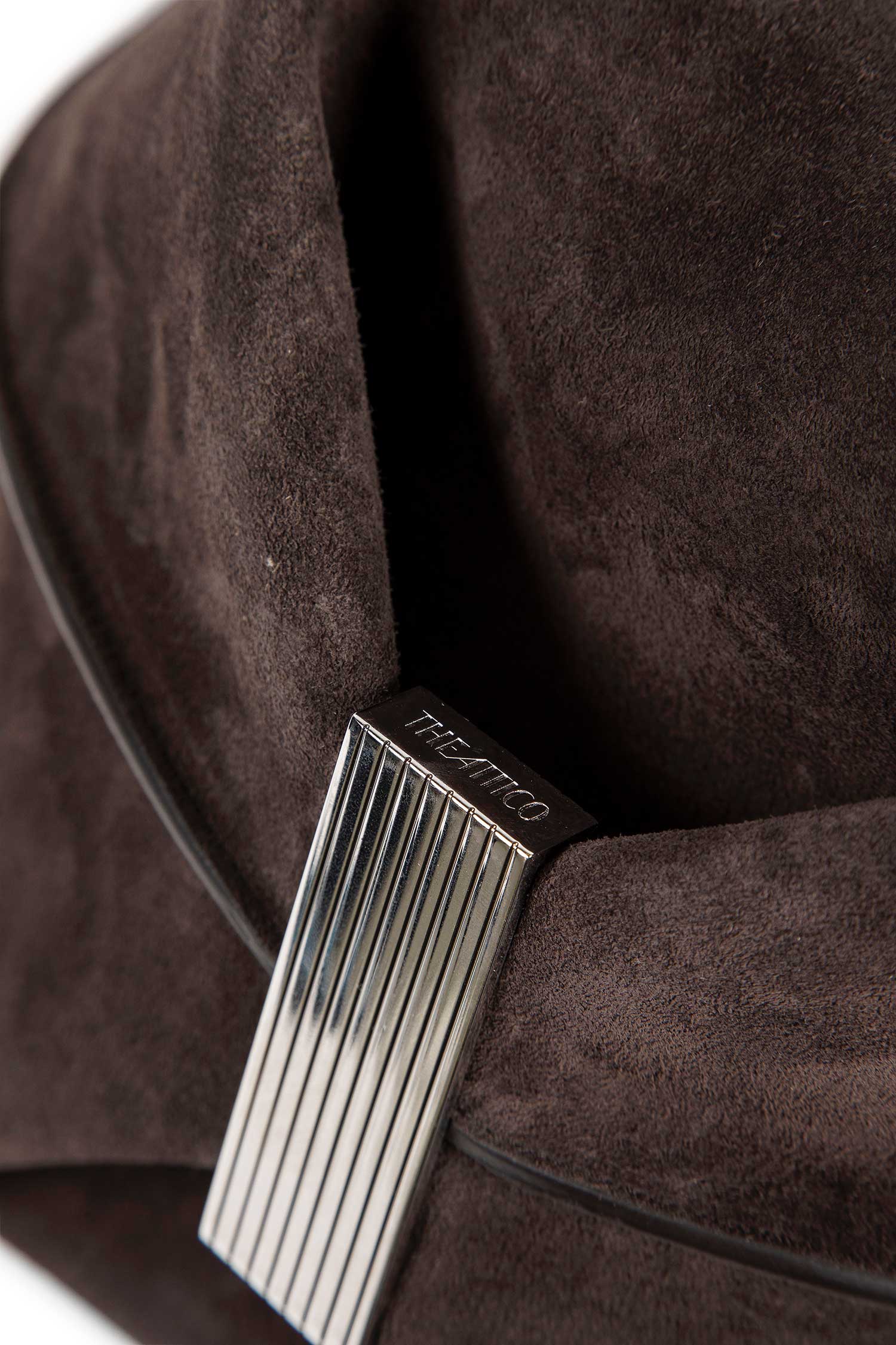 La Scoop Medium Shoulder Bag