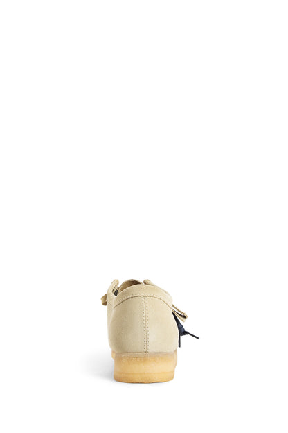 CLARKS MAN BEIGE LACE-UPS