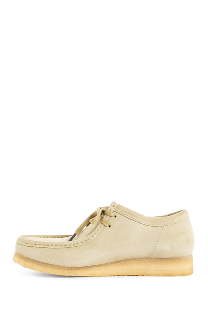 CLARKS MAN BEIGE LACE-UPS