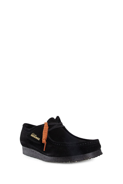 CLARKS MAN BLACK LACE-UPS