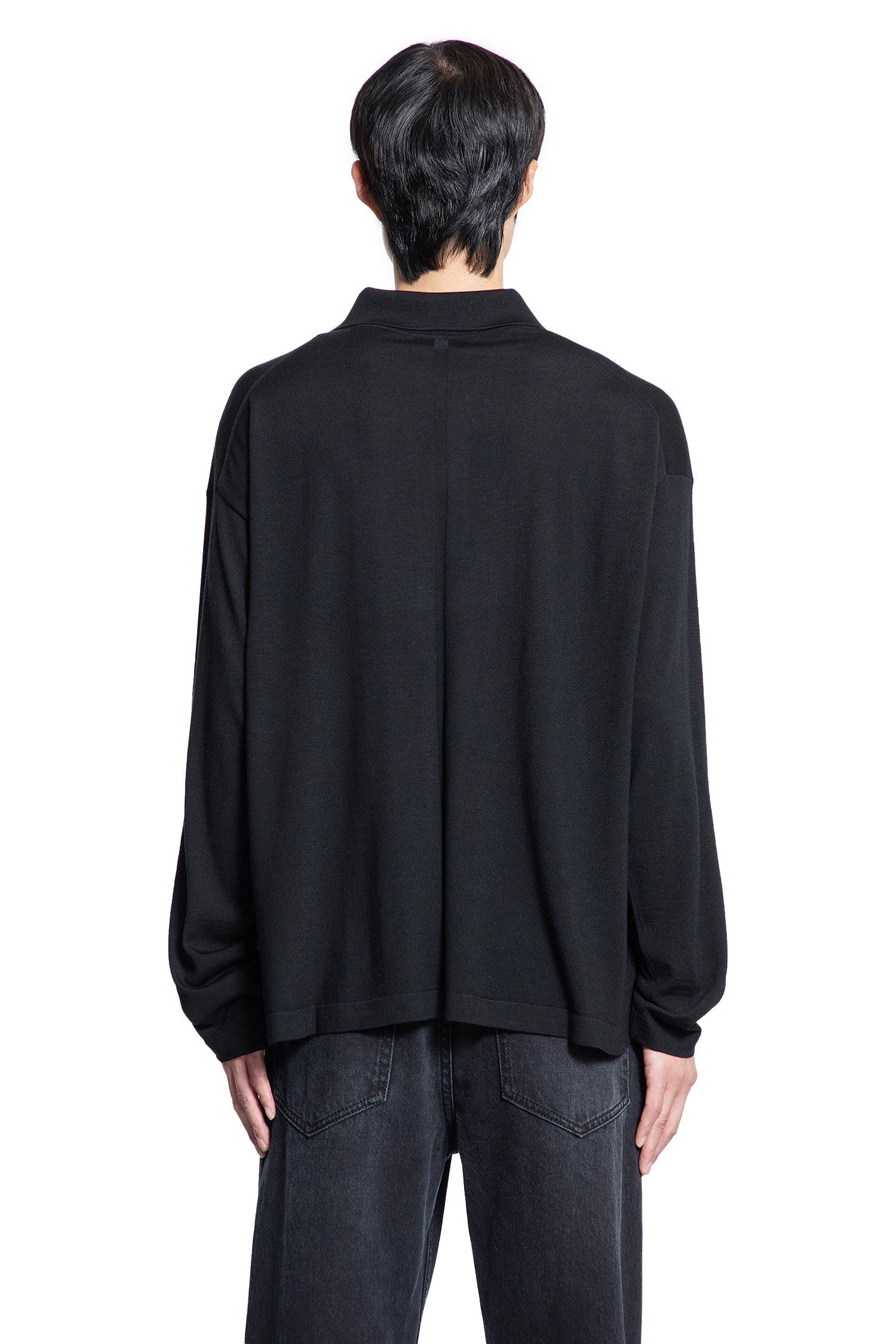 Djon Polo in Wool